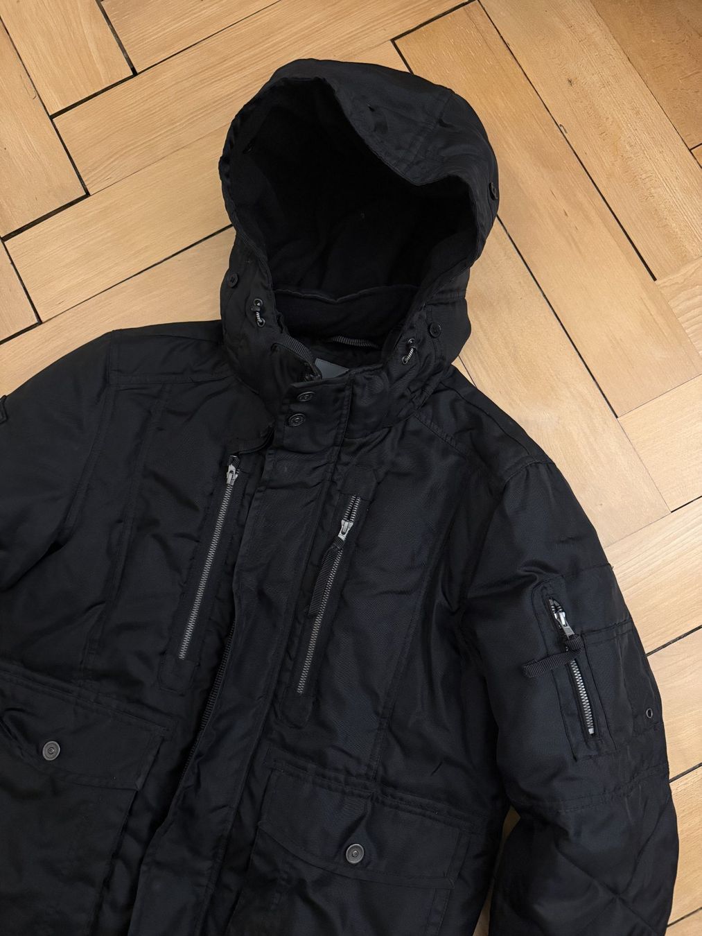 Jack & Jones Giacche: JACK & JONES - Winterjacke schwarz L – Usato da Zürich venduto da Diazaio 1