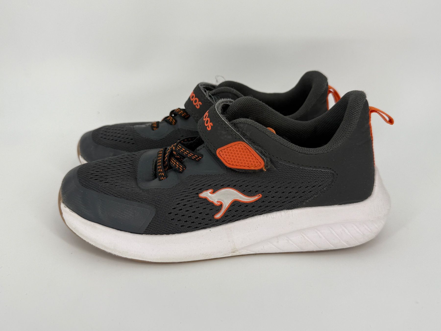 Scarpe per ragazzi: KangaROOS Kinderschuhe/ Sneaker Gr. 35 – Usato da Auenstein venduto da moin.