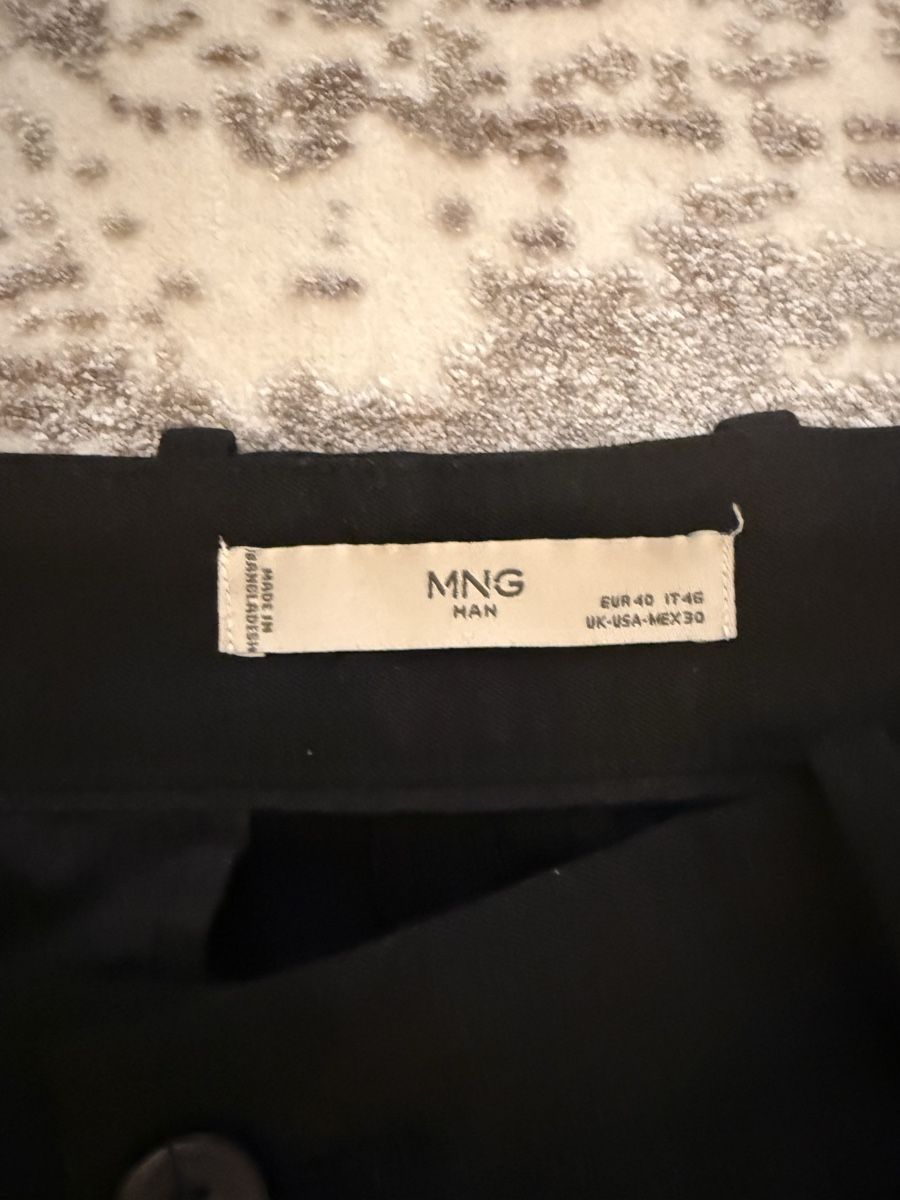 Mango Pantalons: Mango Anzugshose Schwarz – D'occasion à Näfels par sellmemoric 3