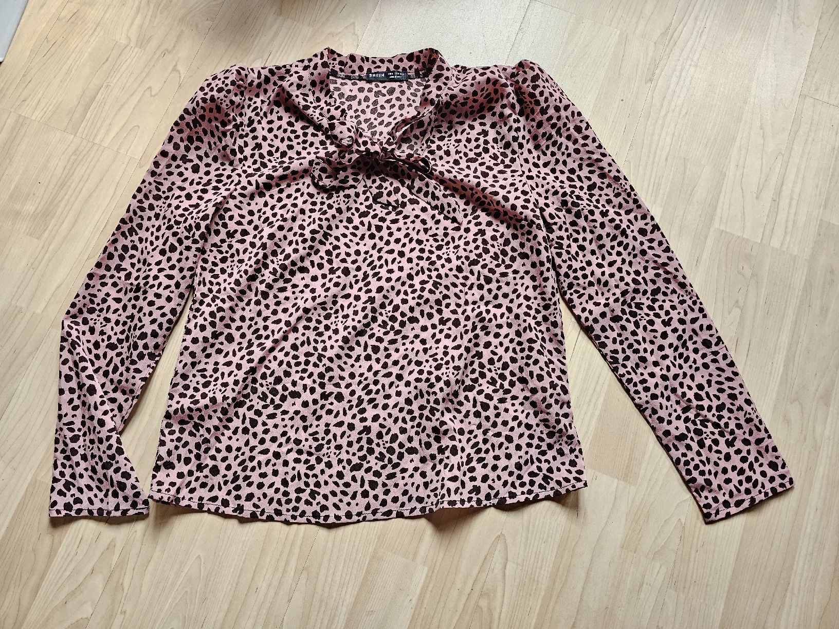Shein Chemisiers: Leopardenbluse M – Neuf (Voir description) à Büttikon AG par PAM120319
