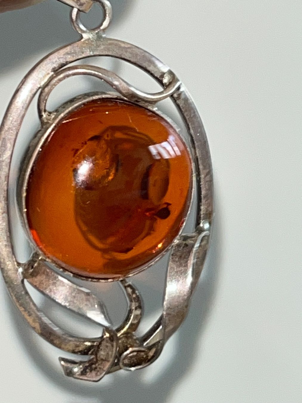 Anhänger: Anhänger Bernstein Silber Oval mit Einschlüssen 4.5cm – Gebraucht aus Ebmatingen von Giggelisuppe 1