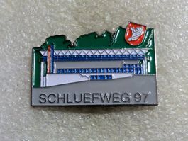 Ansteckpin 125: Schluefweg 97