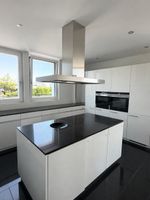Küche mit allen Elektrogeräten 
