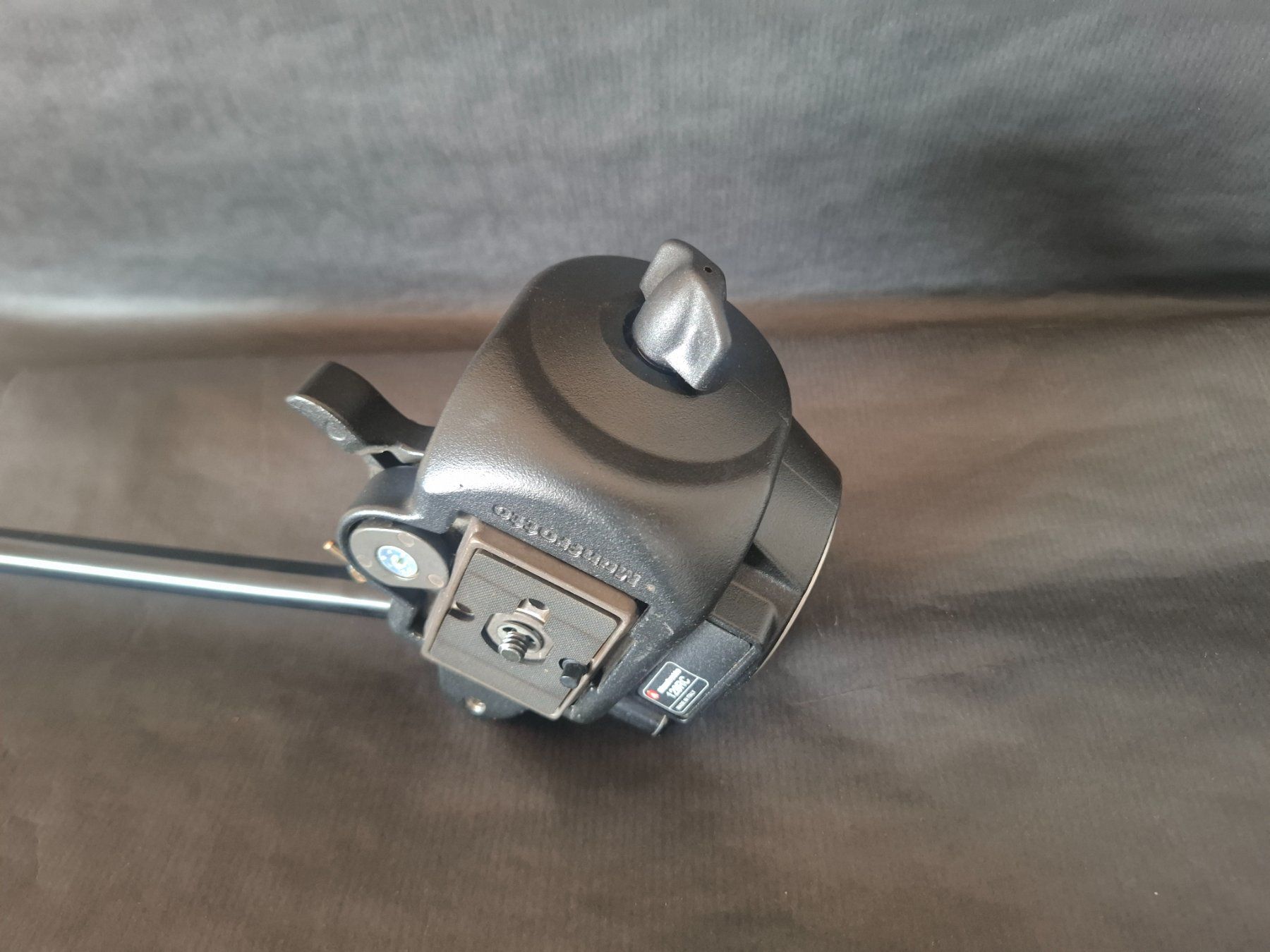 Sony Fotocamera: Manfrotto 128RC Micro Fluid VideoNeiger Schnellwechselplatte – Usato da Genève venduto da justnotsocommon 4