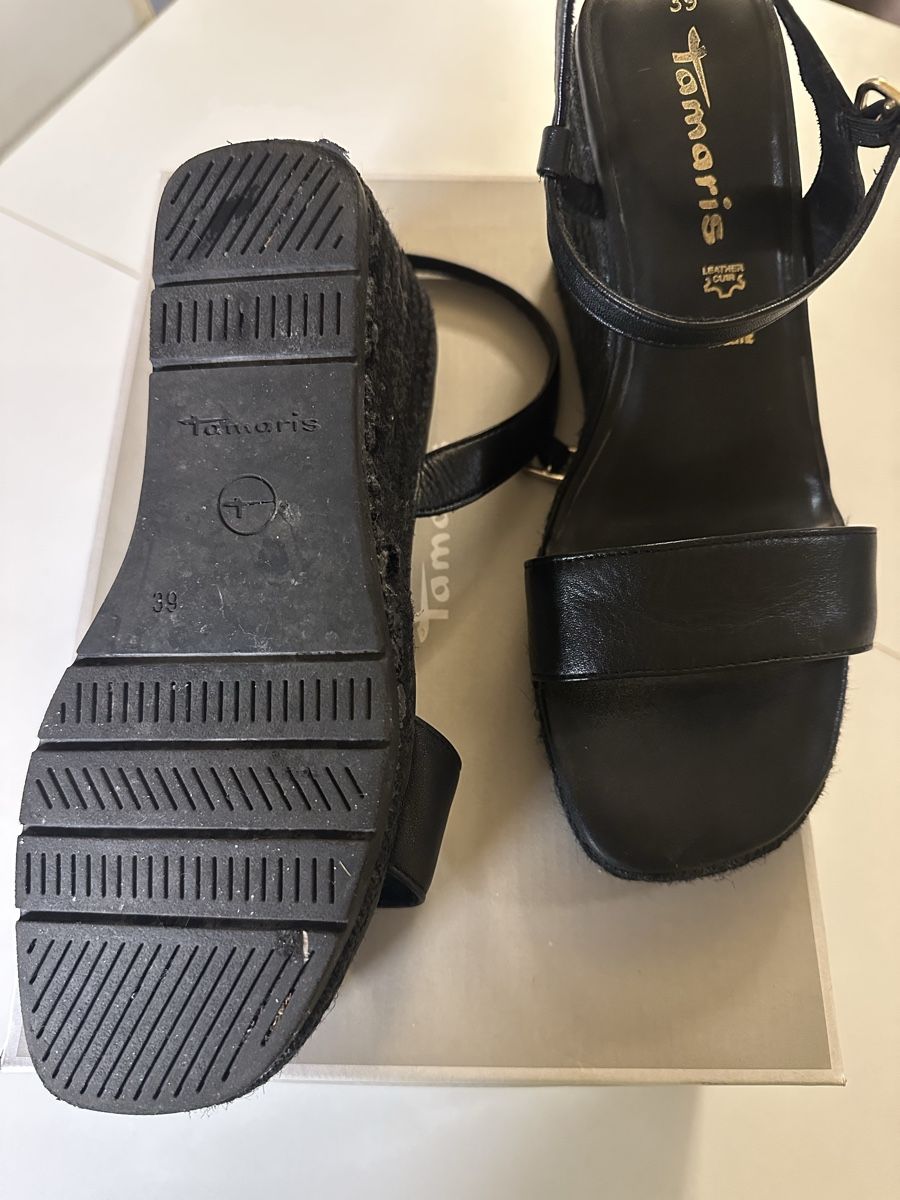 Tamaris Scarpe da donna: Sandales en cuir p.39 – Usato da Sion venduto da DayJenn 2