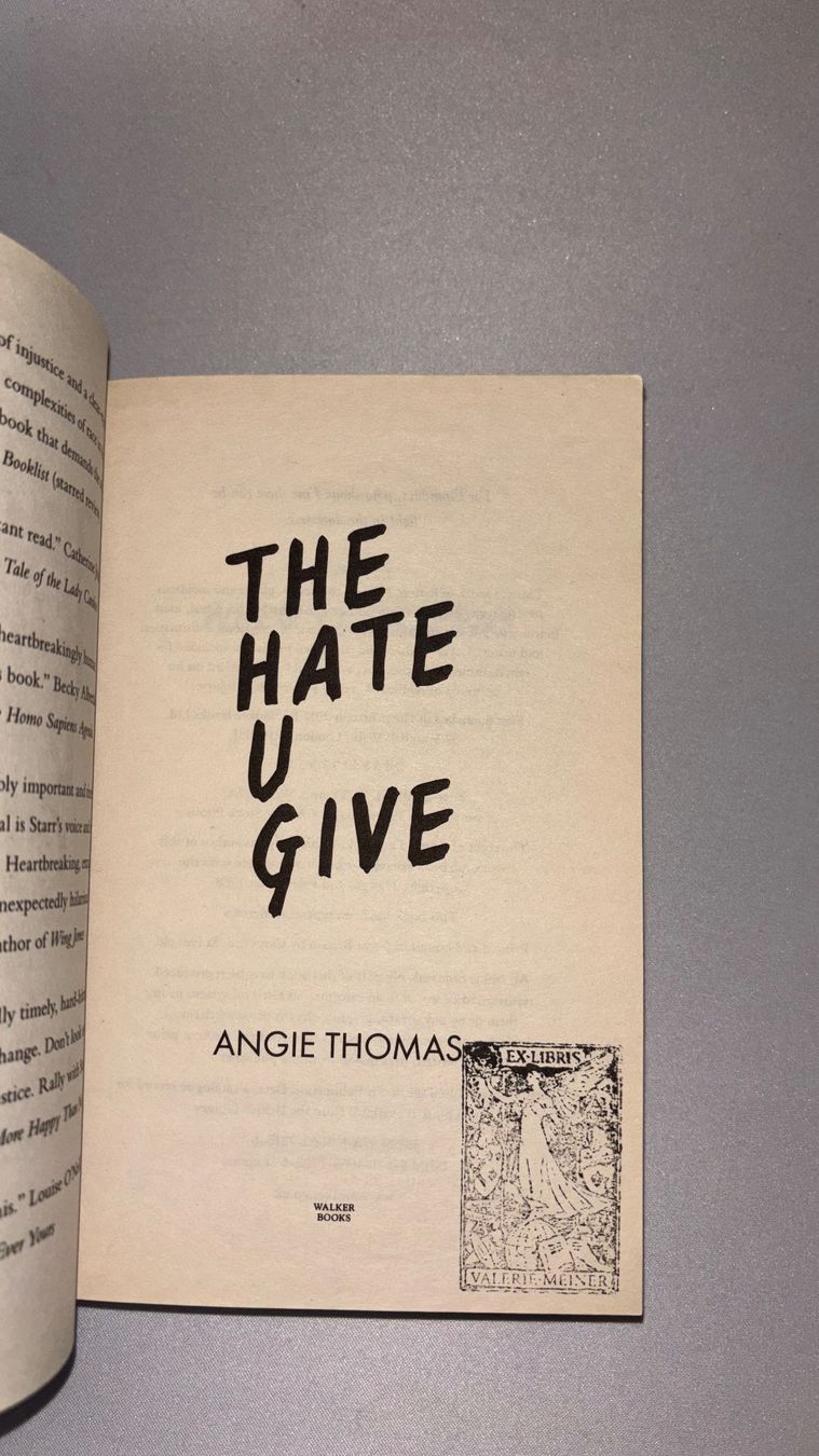 Libri: The Hate You Give, Angie Thomas, Englisch – Usato da Richterswil venduto da valeriemnr 2