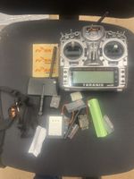 Radio commande FrSky Taranis X9D avec accessoires