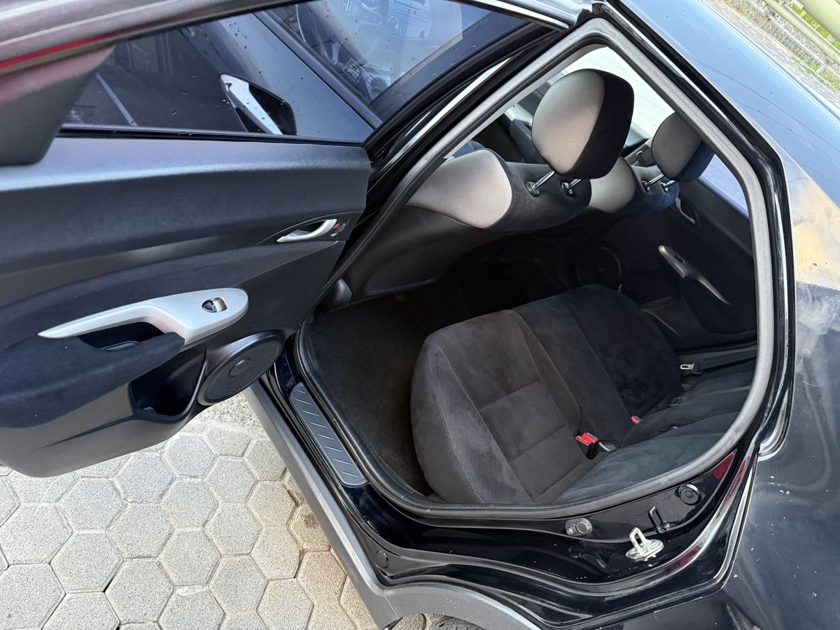 Honda Automobili: Honda Civic 1.8i – Usato da Domat/Ems venduto da Opmofe 7