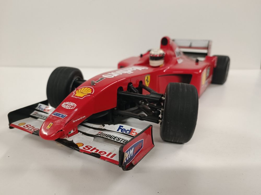 Tamiya F201 4WD Ferrari ab 1.- (Gebraucht) in Glattfelden für CHF 81 ...
