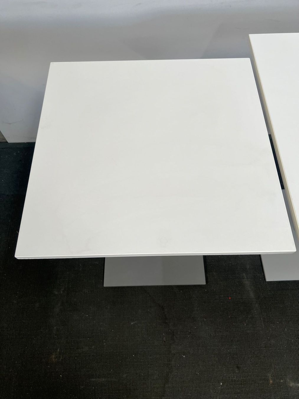 Tables: 008 Set 2x Bistrotische – D'occasion à Wangen an der Aare par TBYN 5