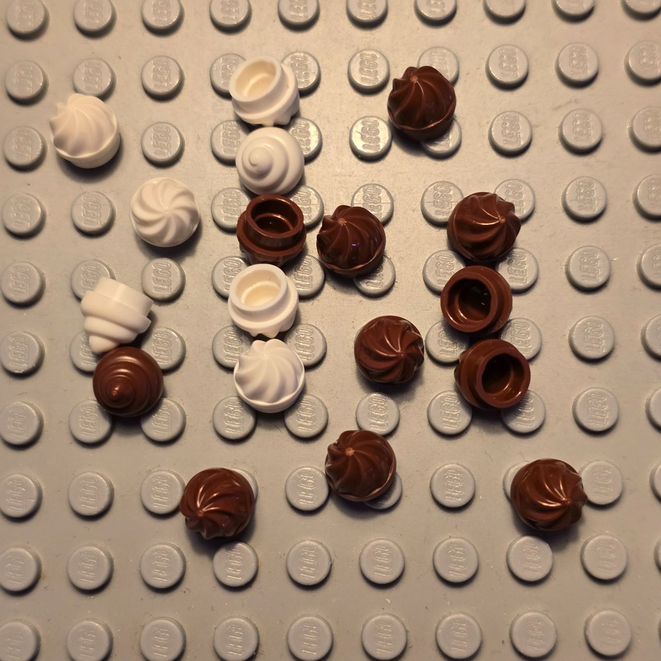 Lego Jeux de construction: Lego 18x kleine teile – Neuf (Voir description) à Basel par Swi-7621