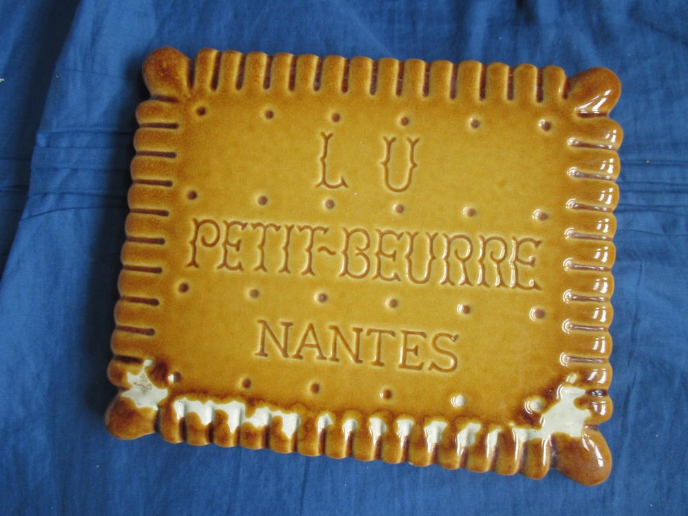 Dessous De Plat Vintage LU En Céramique – Forme De Biscuit Petit Beurre Original
