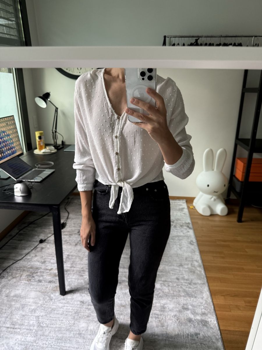 Camicette: CHICORÉE white blouse (size S) – Nuovo (secondo la descrizione) da Genève venduto da fat_5zzp