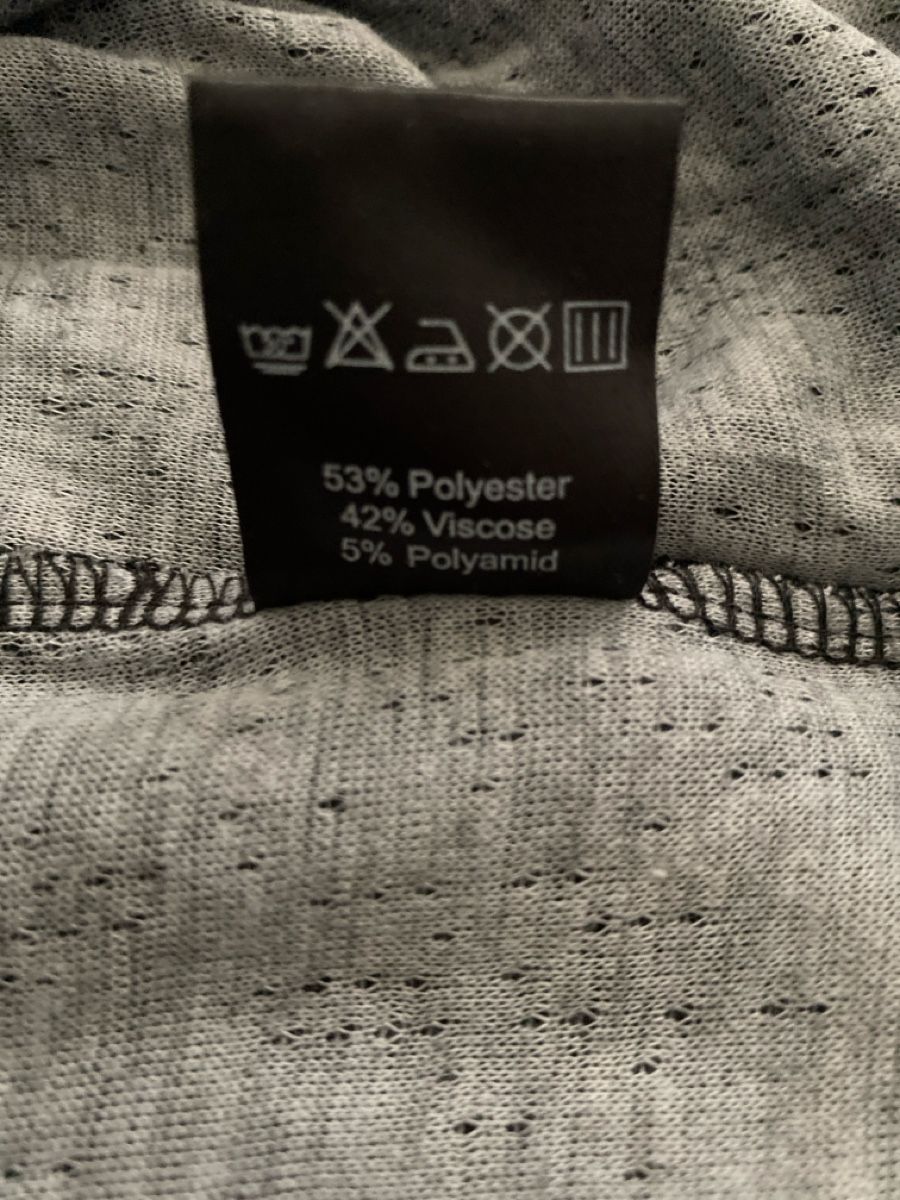Lots de vêtements: Kleiderpaket Gr.M – D'occasion à Strengelbach par Bycy 7