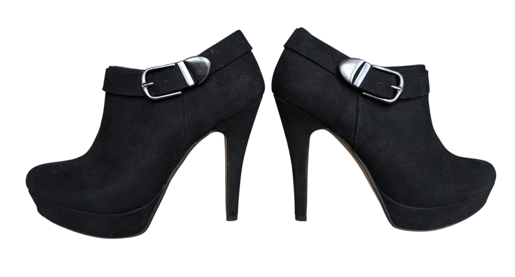 Scarpe da donna: Schwarze Plateau-Stiefeletten mit Absatz, Grösse 37 – Usato da Gettnau venduto da Immortal_ 2