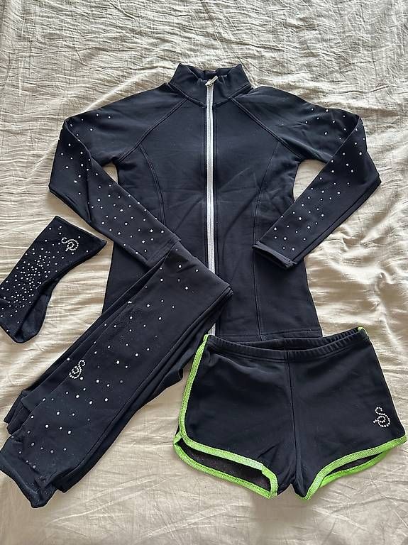 Lotti & Set di vestiti: Sagester Eiskunstlauf set – Usato da Gümligen venduto da xifenglie