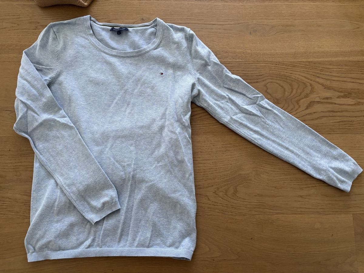 Tommy Hilfiger Maglioni & Felpe: Tommy Hilfiger Damenpulli, Gr S, hellblau – Usato da Pfäffikon ZH venduto da sunshine9500