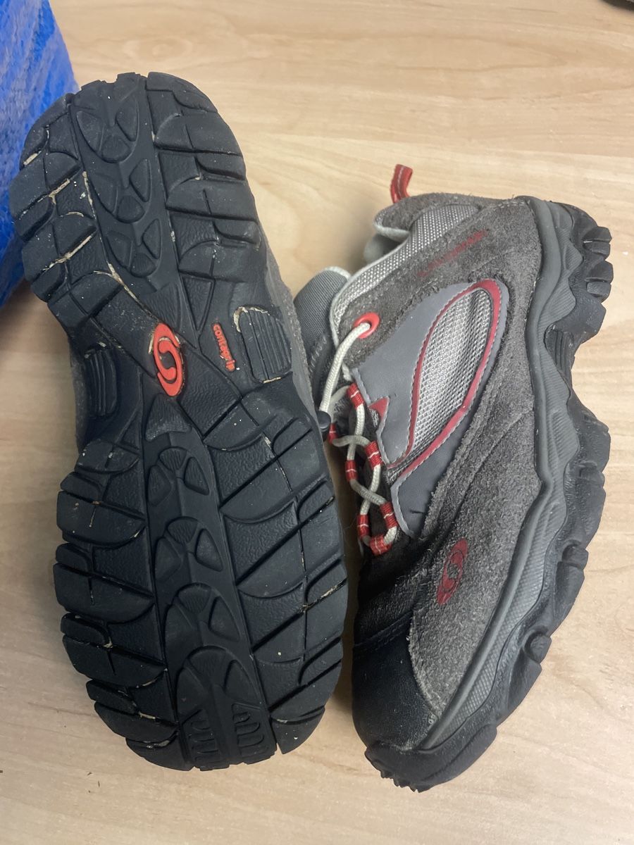 Salomon Scarpe per ragazzi: Salomon Kinder Wanderschuhe Grösse 35Top Zustan – Usato da Obergerlafingen venduto da cabo4 2