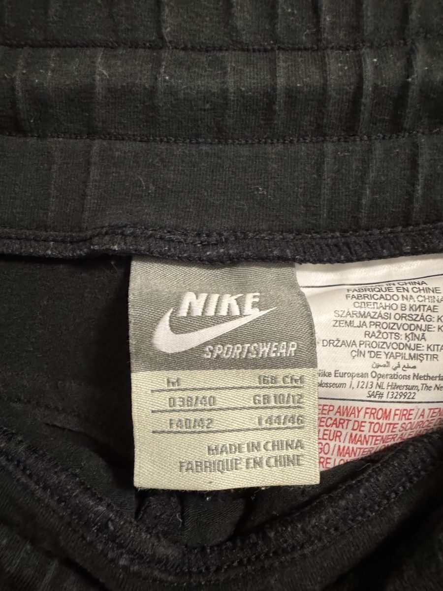 Nike Hosen: Nike 3/4 Hose – Gebraucht aus Zürich von ljp_2hsx 2