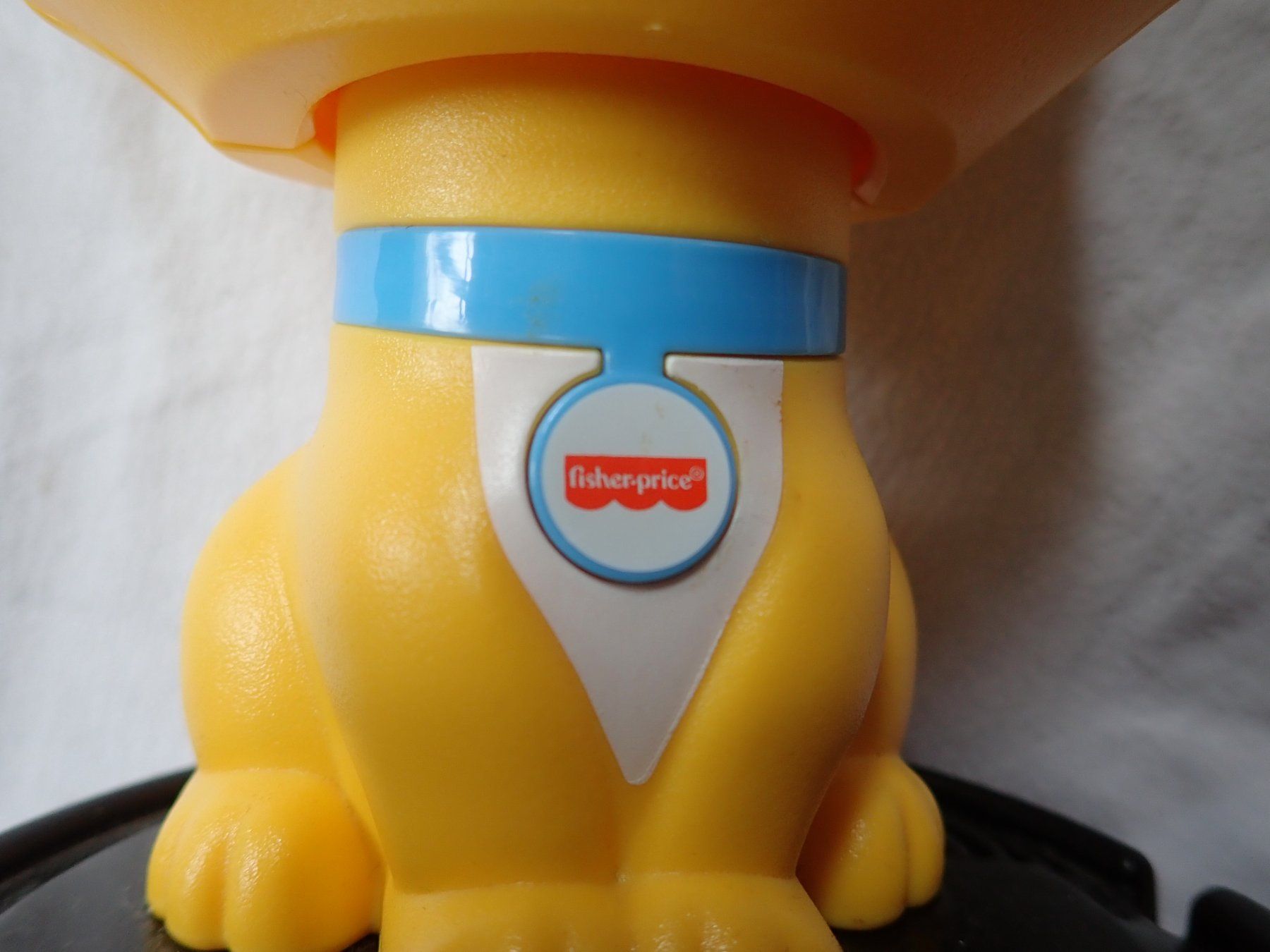 Fisher-Price Spielzeuge: Dès 9 mois : chaton musical sur roulettes – Neu (gemäss Beschreibung) aus Petit-Lancy von camping_car 1