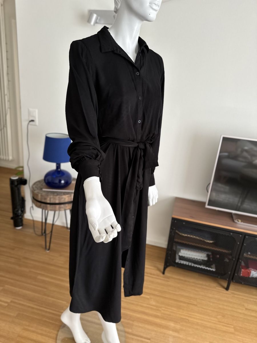 H&M Vestiti: Damenkleid von H&M |Gr 38| – Nuovo (secondo la descrizione) da Adliswil venduto da RicPro 1