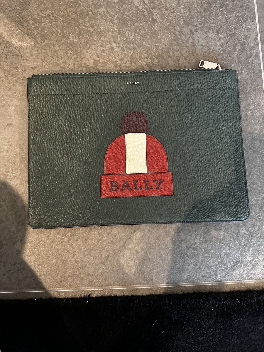 Bally Valigie & Borse: Bally Clutch & Mappe – Usato da Niederlenz venduto da bul_m9x7