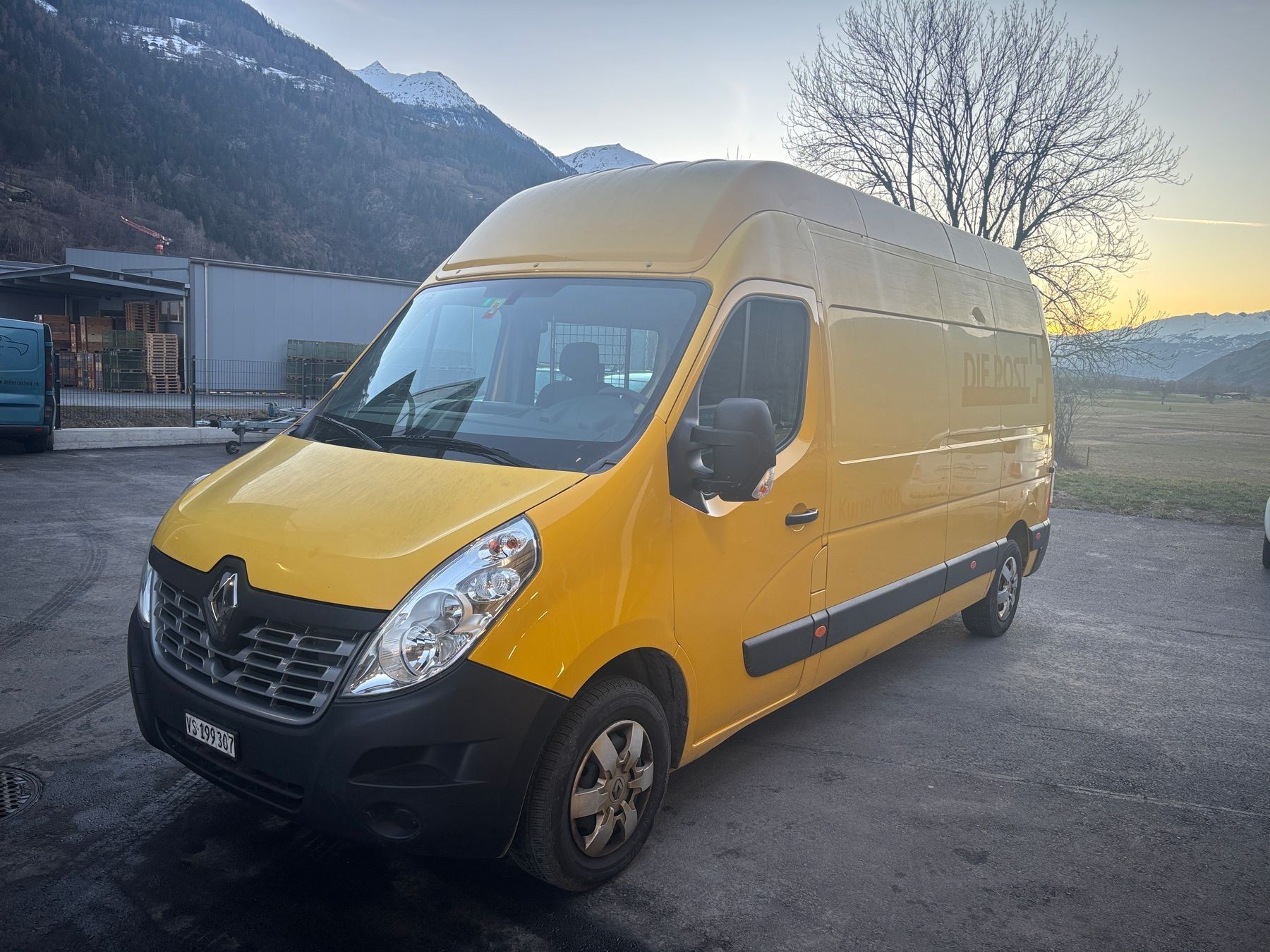 Renault Veicoli da campeggio: Camper / Wohnmobil  Renault Master H3 L3 – Usato da Visp venduto da celio01