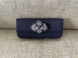Stuart Weitzman Clutch mit Swarovski-Steinen
