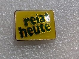 Ansteckpin 267: Reiat Heute