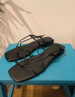Trendige Sandalen