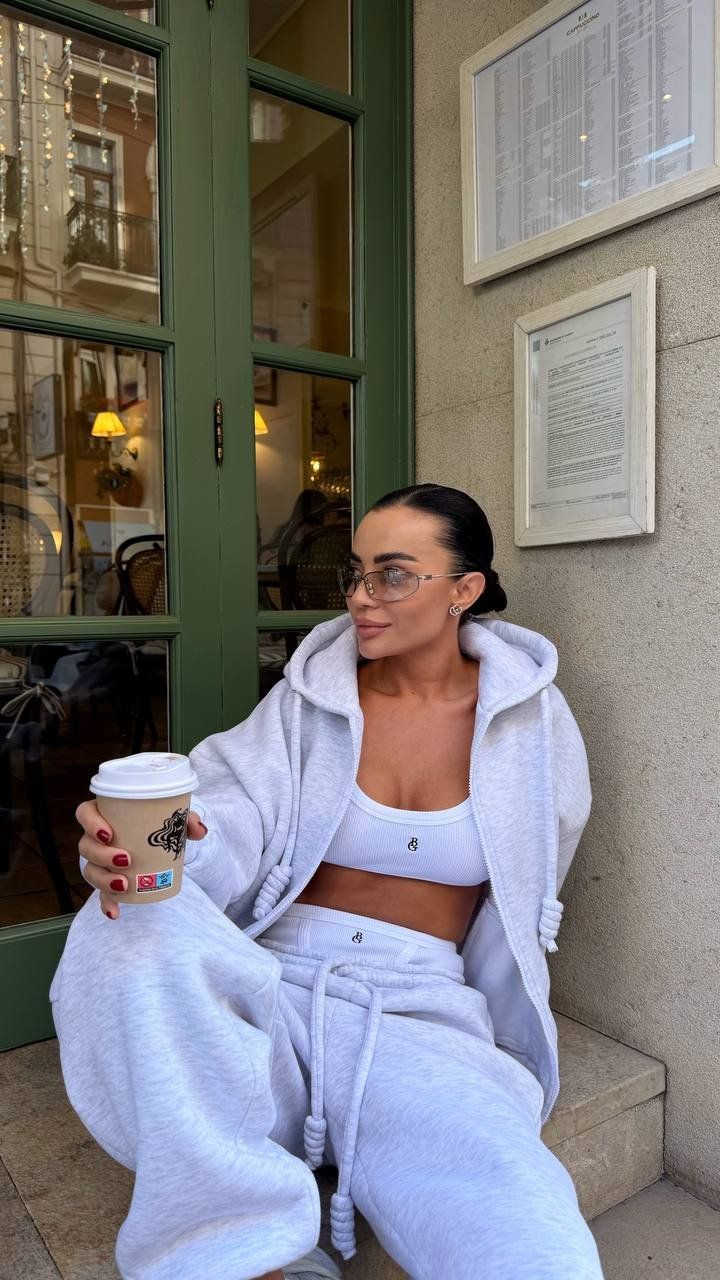 Completi & Tailleur: Oversized Fleece Tracksuit Set Size: S – Nuovo e nell'imballaggio originale da Zürich venduto da Ms.Me-Fashion 4