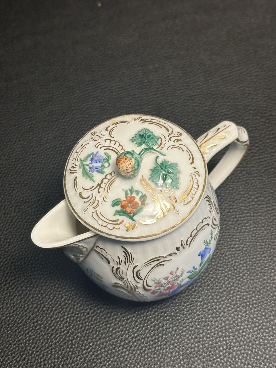 KPM Teekannen: Milchkännchen mit Dekor, KPM, Berlin, um 1840 – Gebraucht aus Luzern von Fabian_Ni 6