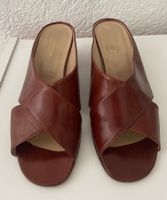 Eleganti ciabatte in vera pelle con tacco
