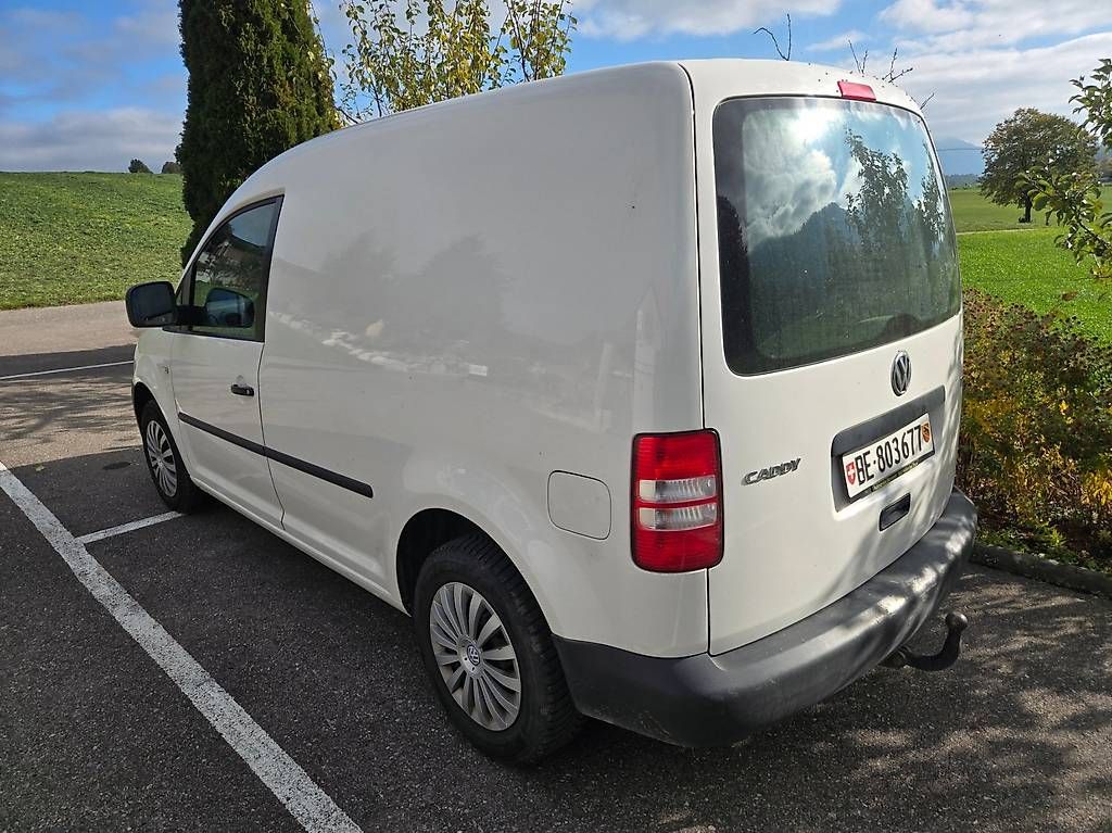 Véhicules utilitaires: VW Caddy ab grossem Service + MFK – D'occasion à Höfen b. Thun par IFA-Service 1
