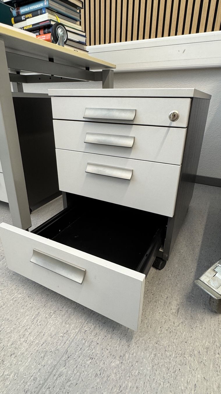 Banconi: Büro Rollcontiner  Holz/Metall – Usato da Rheinfelden venduto da Enzo1953