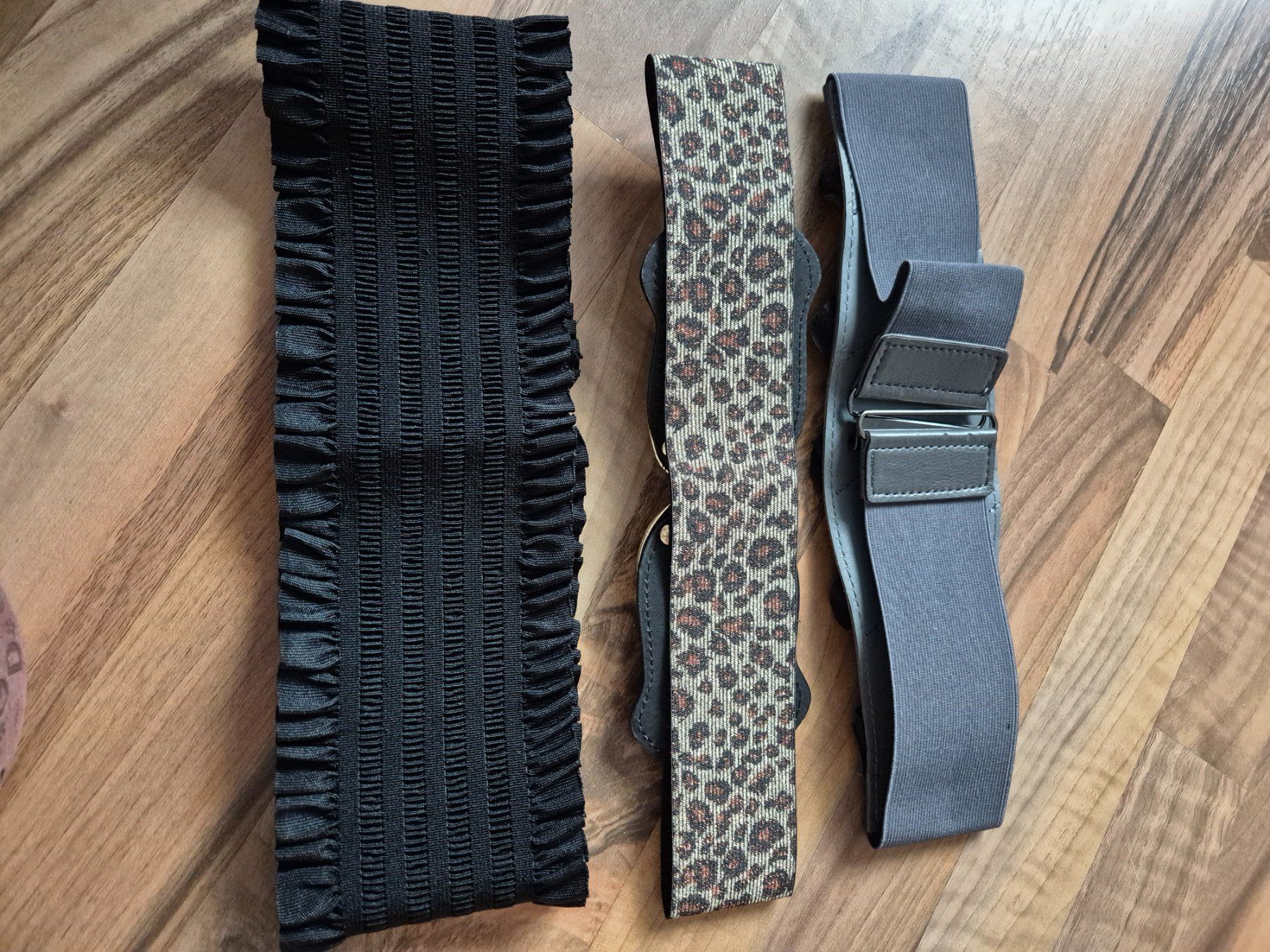 Cinture: 3 Damengürtel, elastisch – Usato da Dulliken venduto da sa_st 1