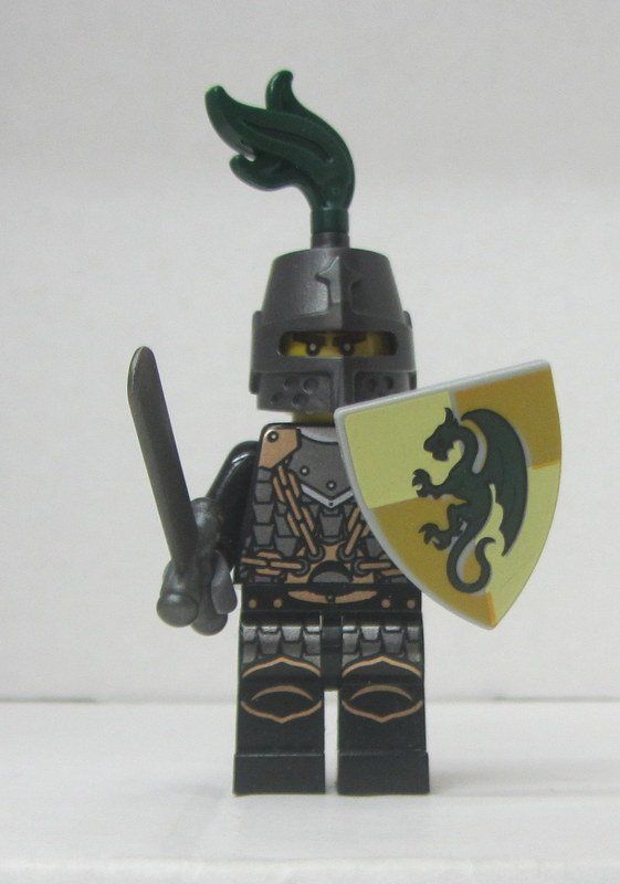 Lego Kit di costruzioni: LEGO Kingdoms cas453 " Dragon Knight Scale Mail with Chains. – Usato da Kreuzlingen venduto da heinrich7h