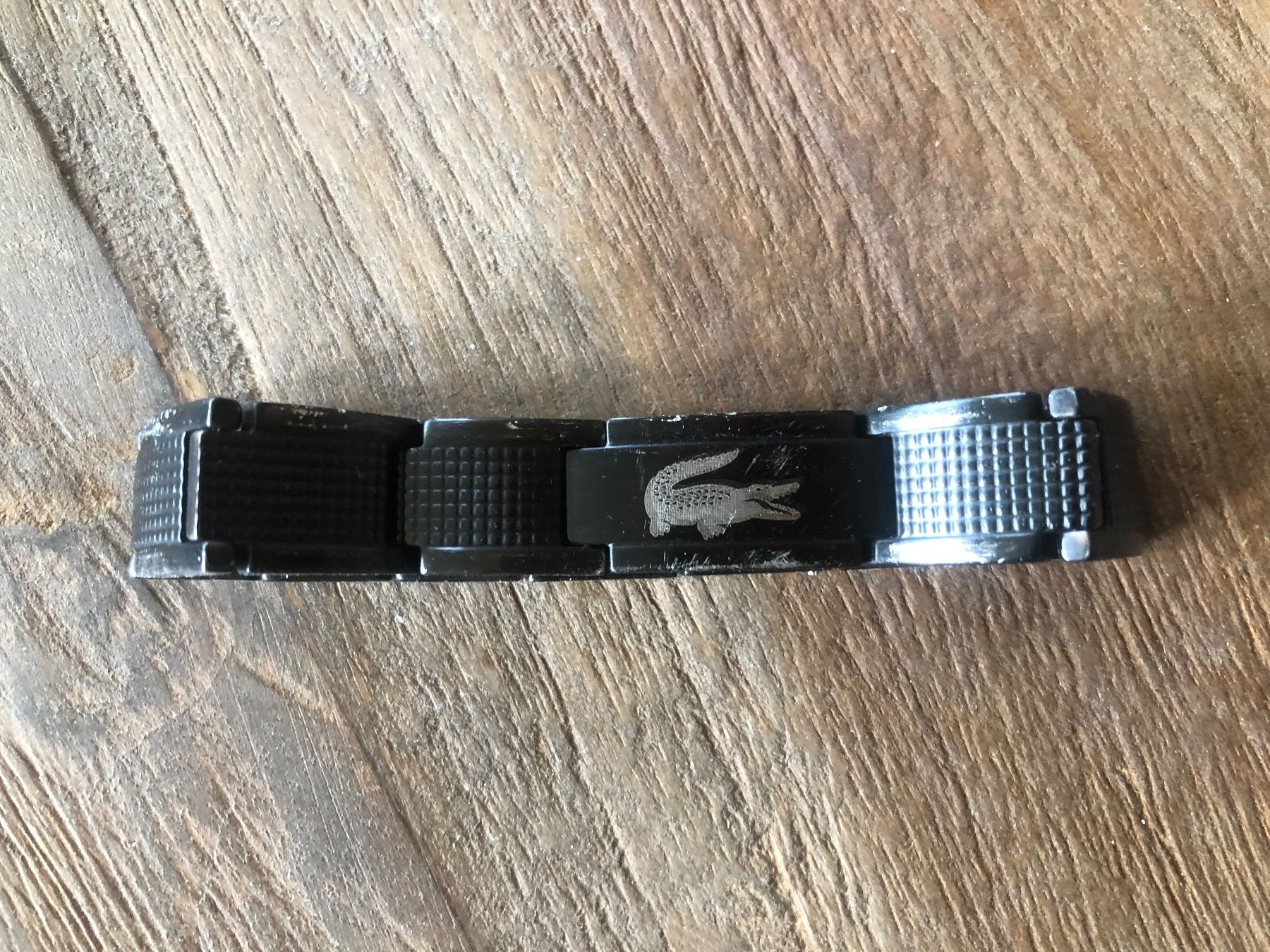 Lacoste Bracelets: WIRD ENTSORGT   ------   Lacoste Armband stahl schwarz – D'occasion à Wald ZH par rotschmuddl
