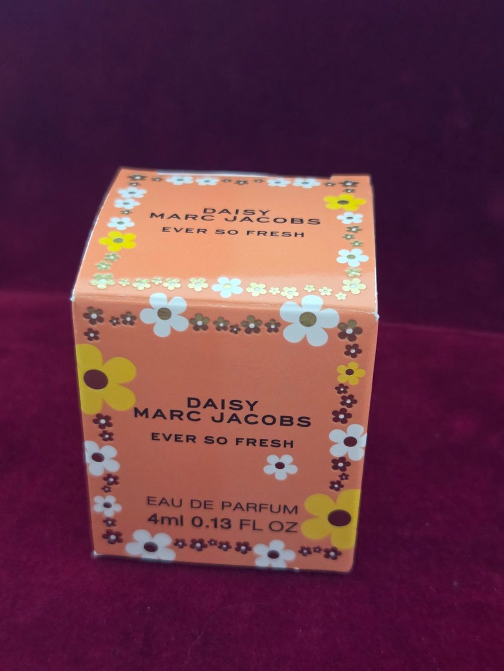 Marc Jacobs Flacons: Marc Jacobs Daisy Ever So Fresh Eau de Parfum 4ml – Neu und originalverpackt aus Zürich von fairplayer_zurich 2