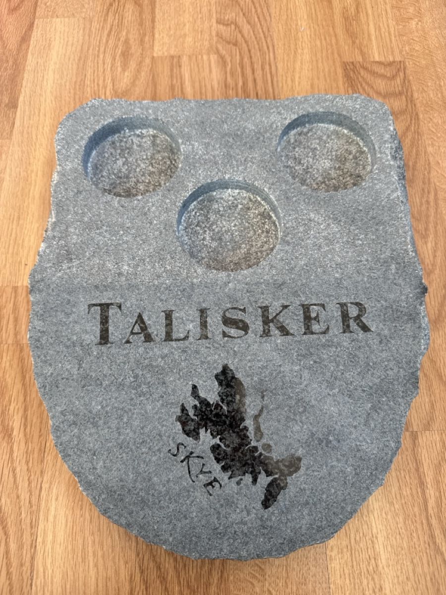 Talisker Bevande alcoliche: Talisker Stein Platte 3 Flaschen – Usato da Gränichen venduto da cat_lady