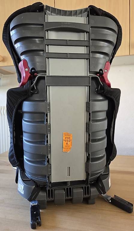 Seggiolini per auto: Autositz Römer mit Isofix – Usato da Heimberg venduto da Amanda13 1