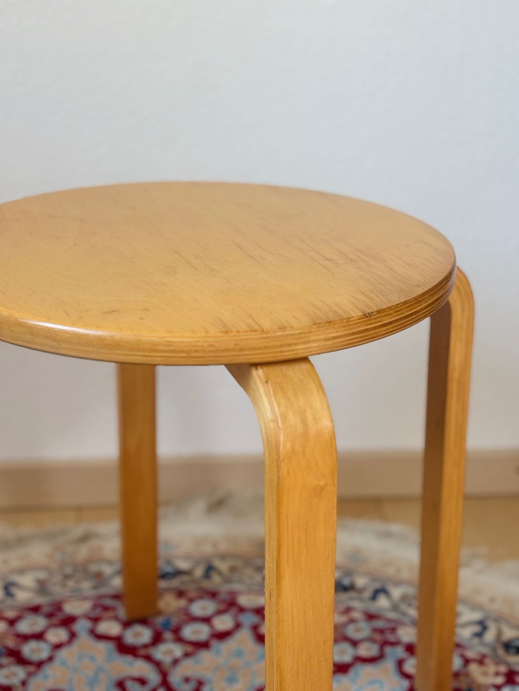 Sgabelli: Vintage Holzhocker - E60 Replika - "Alvar Aalto" – Usato da Winterthur venduto da JAKU.SPACE 2