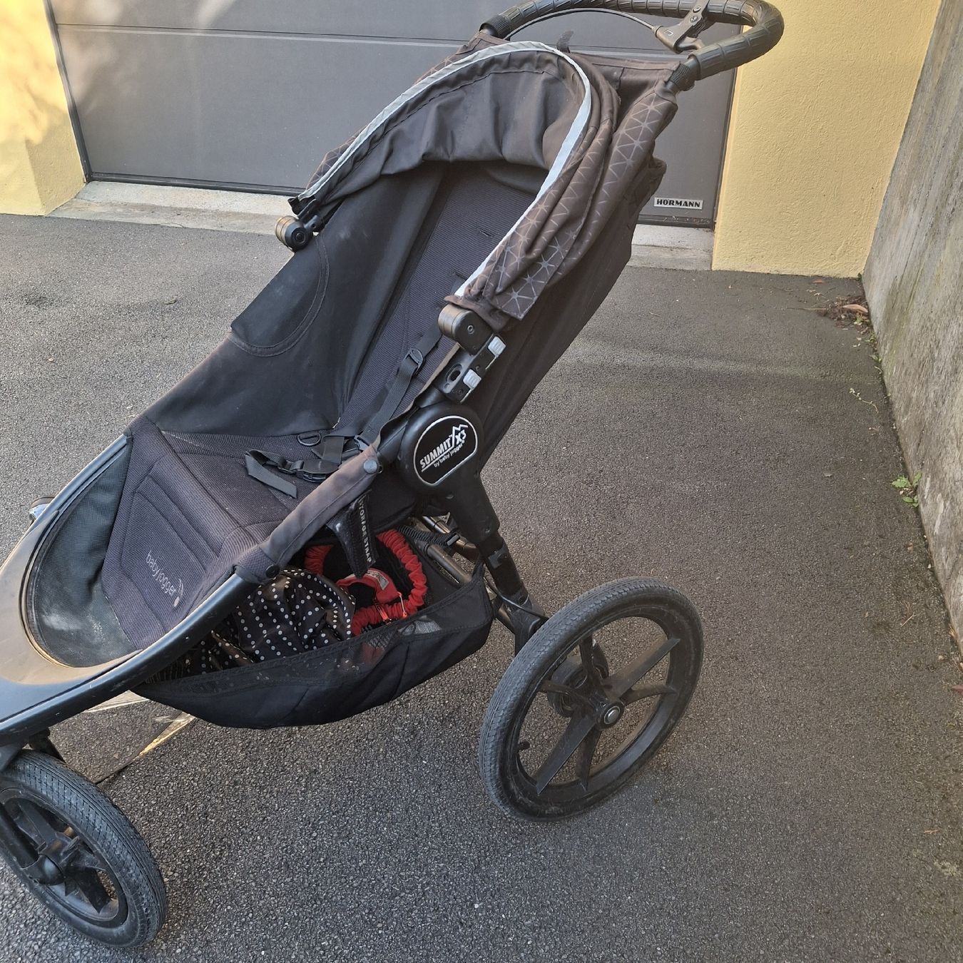 Baby Jogger Poussette: Baby Jogger Summit X3 – D'occasion à Samstagern par Helennn 1