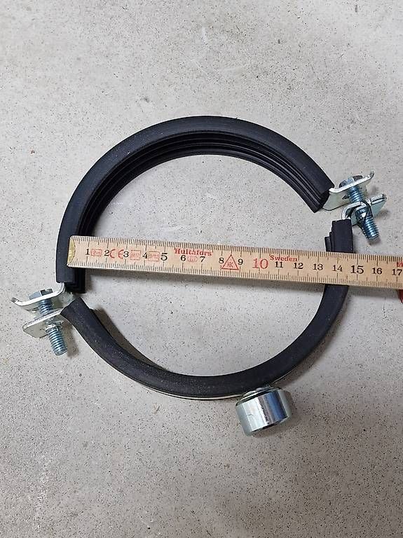 Supporti a parete: Rohrschellen 140mm – Nuovo (secondo la descrizione) da Niederdorf venduto da ROGO77 1