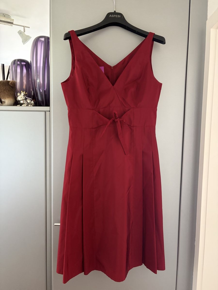 Kleider: Cocktail Kleid, Grösse M, weinrot  – Neu (gemäss Beschreibung) aus Zürich von Raetselbiene 1