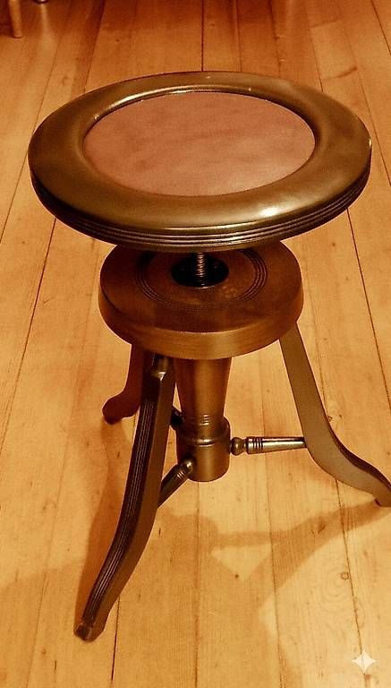 Tabourets: tabouret de piano – D'occasion à Yverdon-les-Bains par oli_8q9f