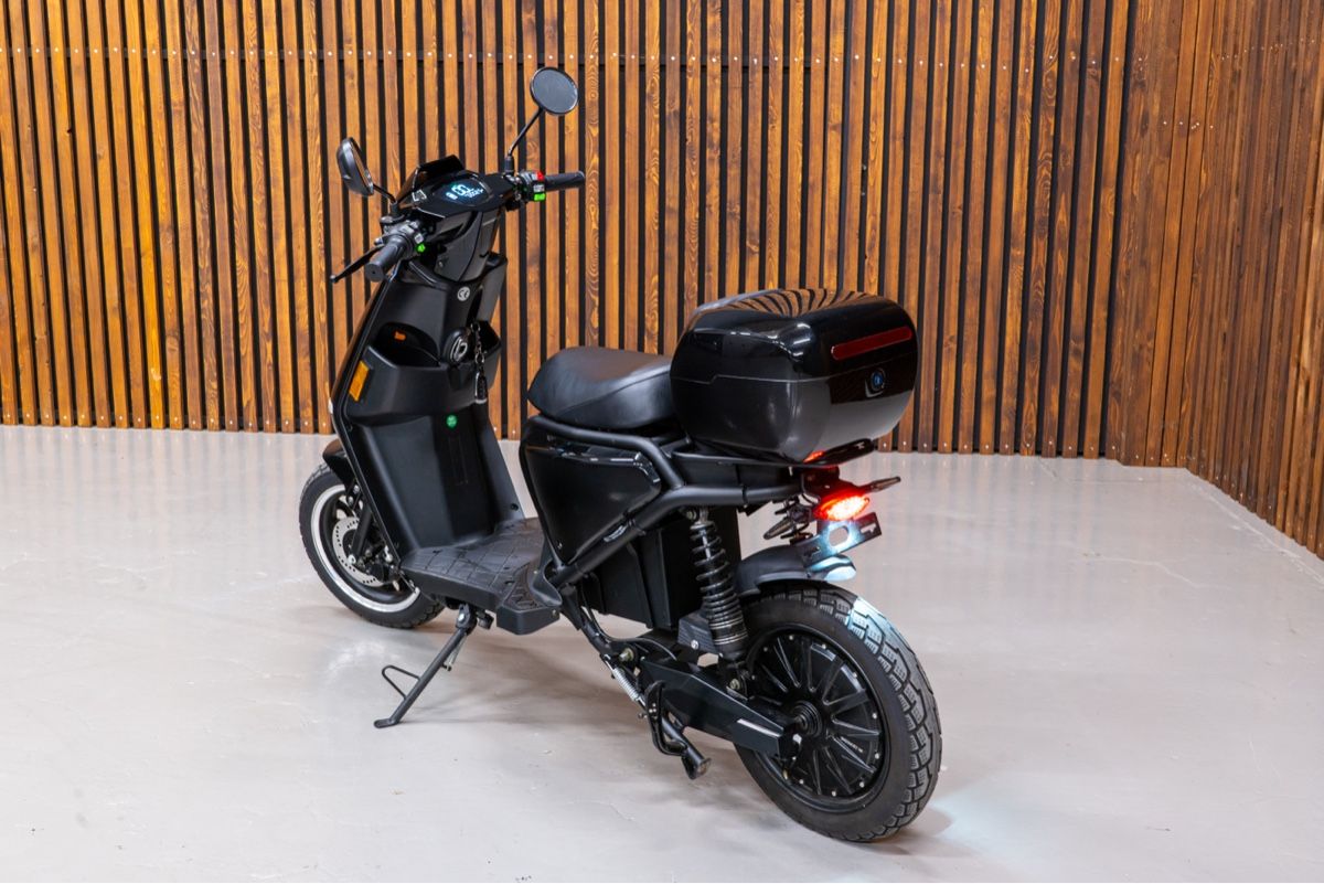 Scooters: Forza Next Escooter ohne Prüfung – Gebraucht aus Merenschwand von DeluxuryMotorsGmbH 2