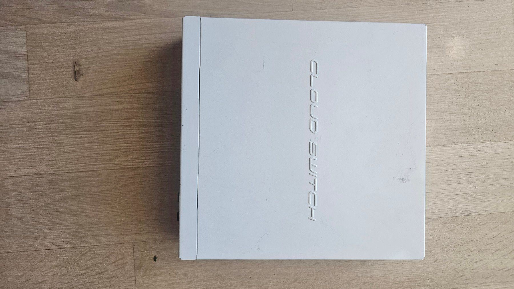 Mikrotik Modem & Router: Routeur Mikrotik CRS310-8G+2S+IN – Usato da Lausanne venduto da lionelCr3 1