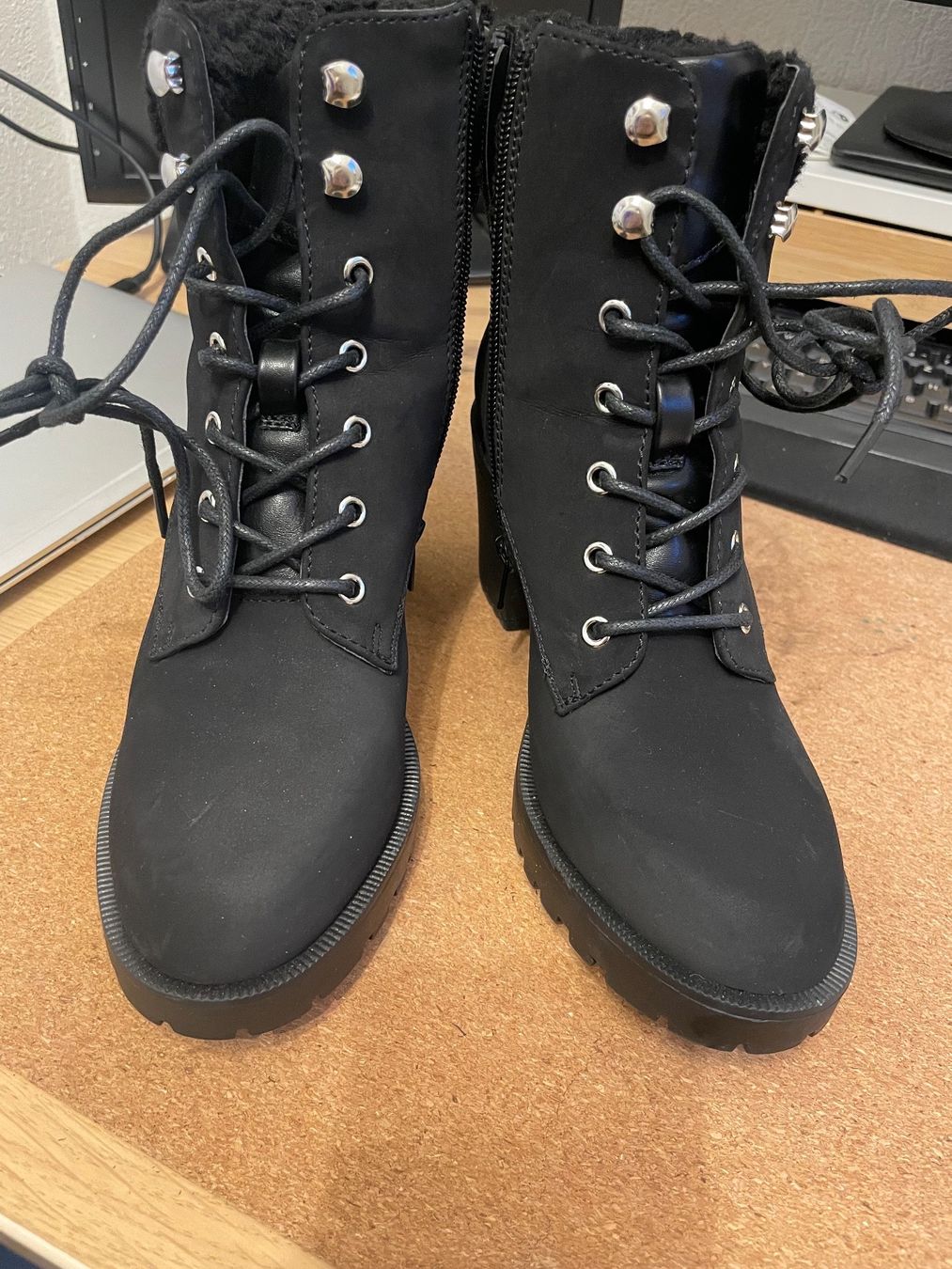 Anna Field Scarpe da donna: Anna Field Plateaustiefelette schwarz, Grösse 37 – Usato da Schaffhausen venduto da Tianisel