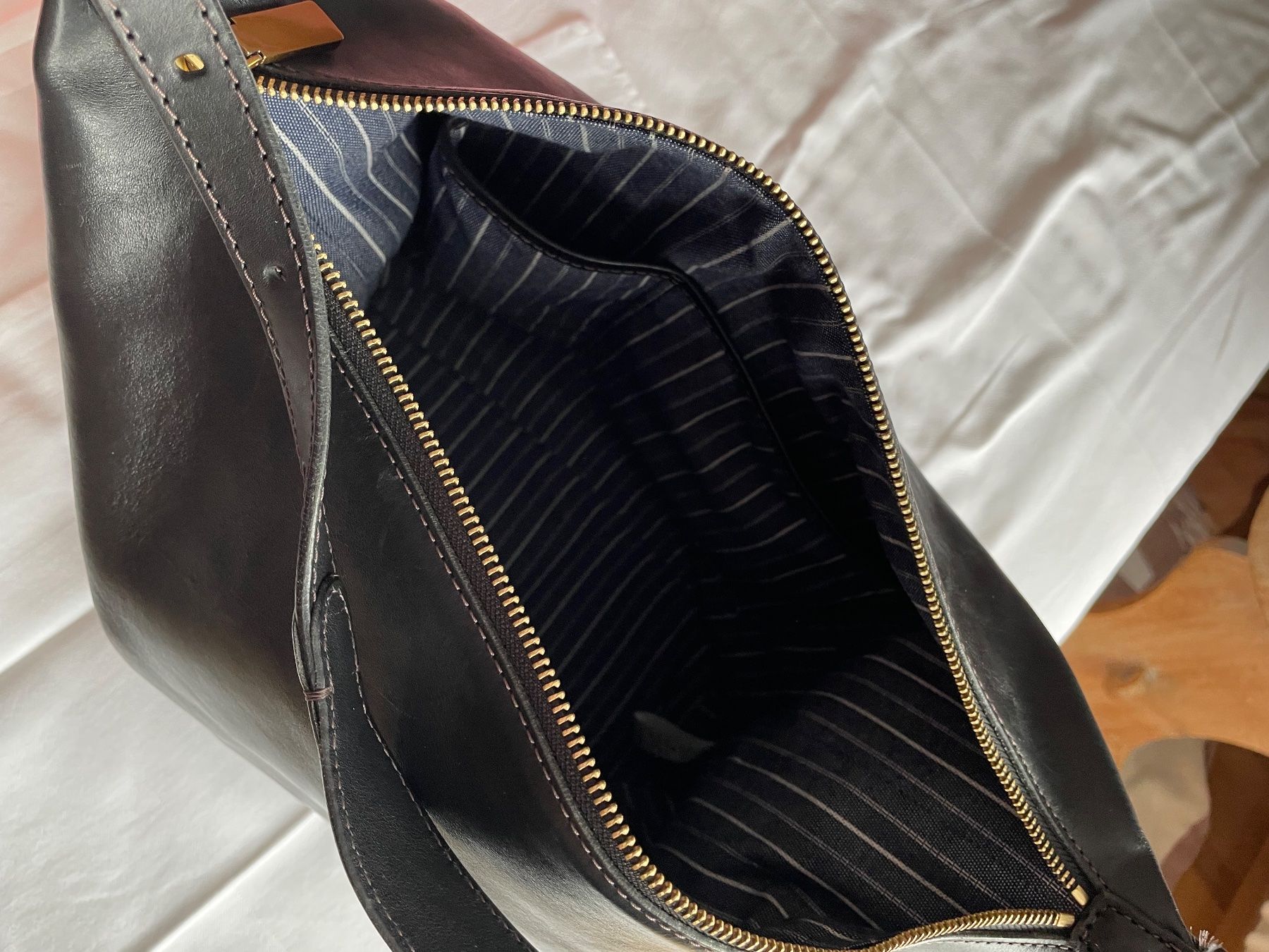 Sacs femmes: neuwertige Ledertasche – D'occasion à Chur par Kiwong 1